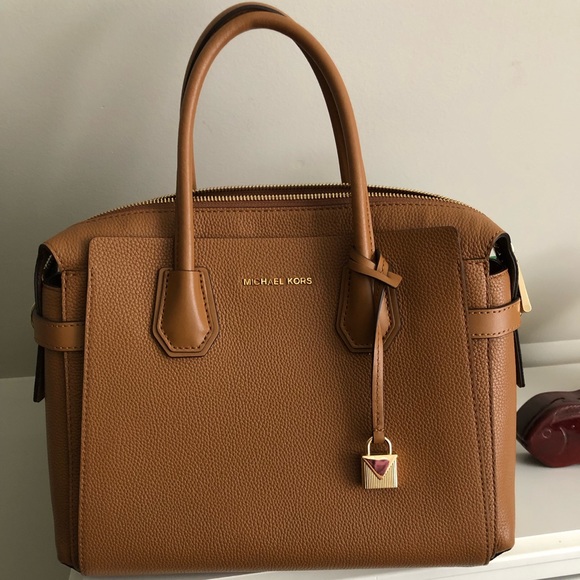Michael Kors Purse - Picture 1 of 6